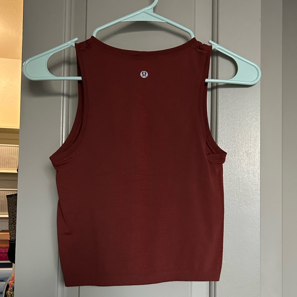 Lululemon Sleeveless Cropped Tank - Picture 4 of 4